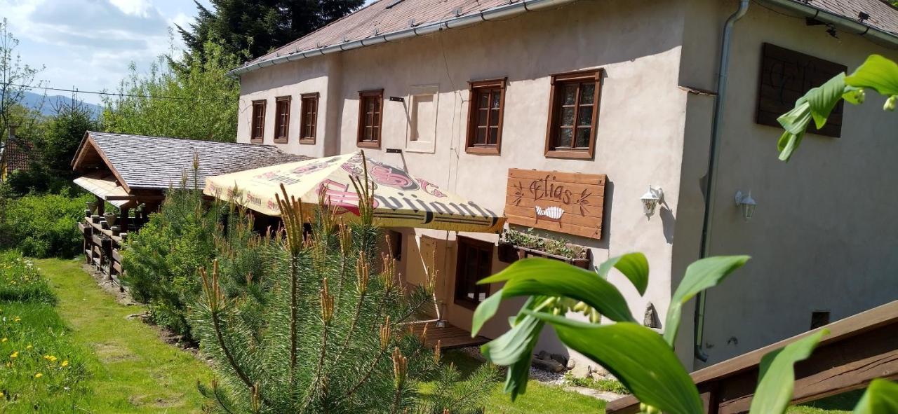 Ubytovani Elias Černá v Pošumaví エクステリア 写真
